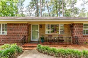 Building Photo - 2408 Hiawassee Rd
