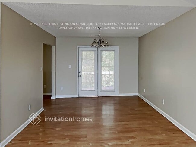 Foto del edificio - 121 Brookhaven Ln