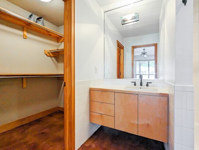 Foto del edificio - 444 Oxford St