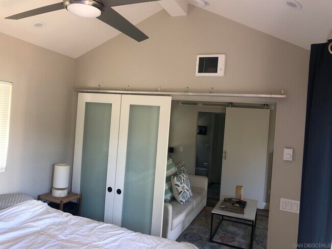 Building Photo - 1104 Santa Rufina Ct