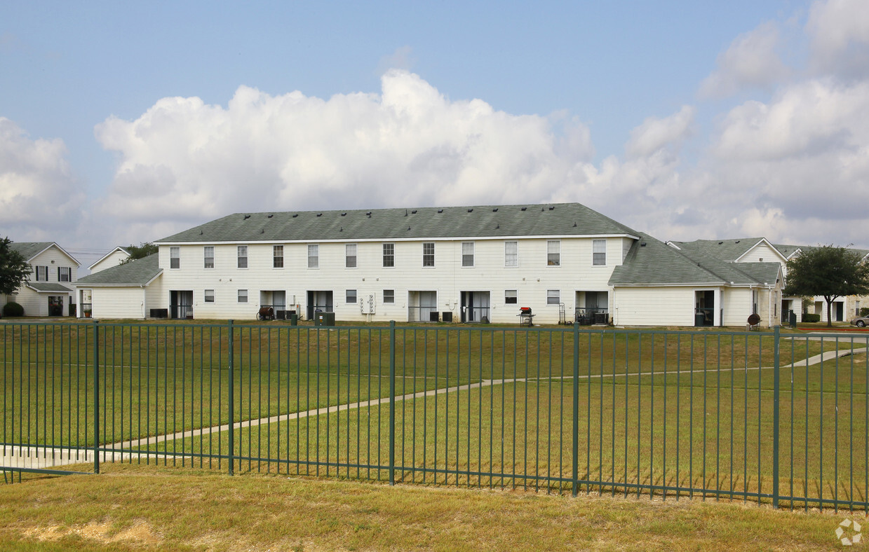 Building Photo - Stone Ranch Townhomes