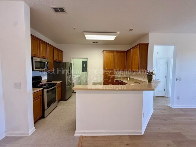 Foto del edificio - 11251 Campfield Dr