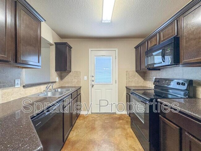 Building Photo - 4849A Deep Dr