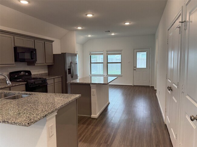 Foto del edificio - 1330 Heather Rosewood Ln