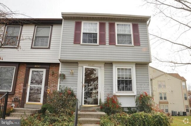 Building Photo - 6043 Rowanberry Dr