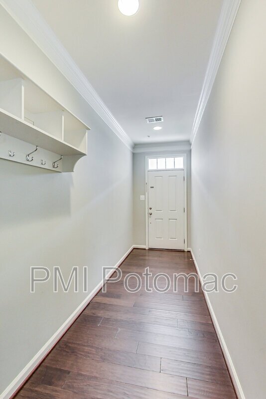 Building Photo - 4225 Winding Waters Ter
