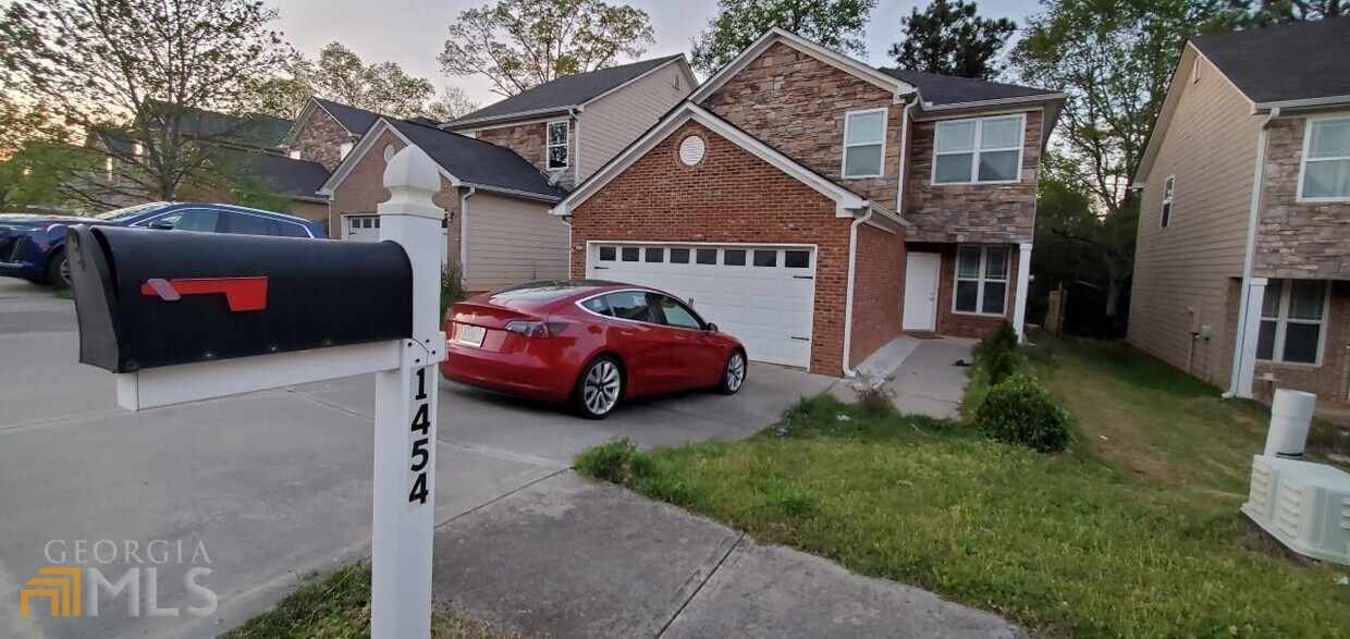 1454 Persimmon Tr, Morrow, GA 30260 House for Rent in Morrow, GA