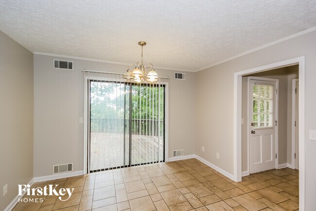 Building Photo - 1105 Honeysuckle Dr