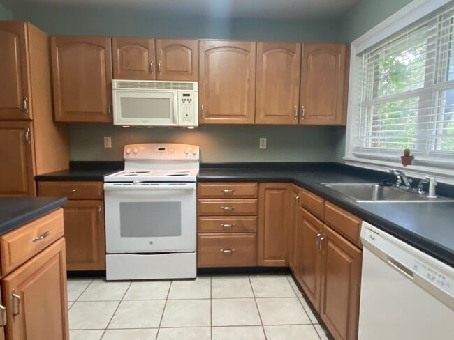 Photo - 1922 Sunset Ln House