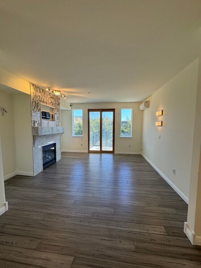 Foto del edificio - 2Bd/2.5Ba Issaquah Townhouse