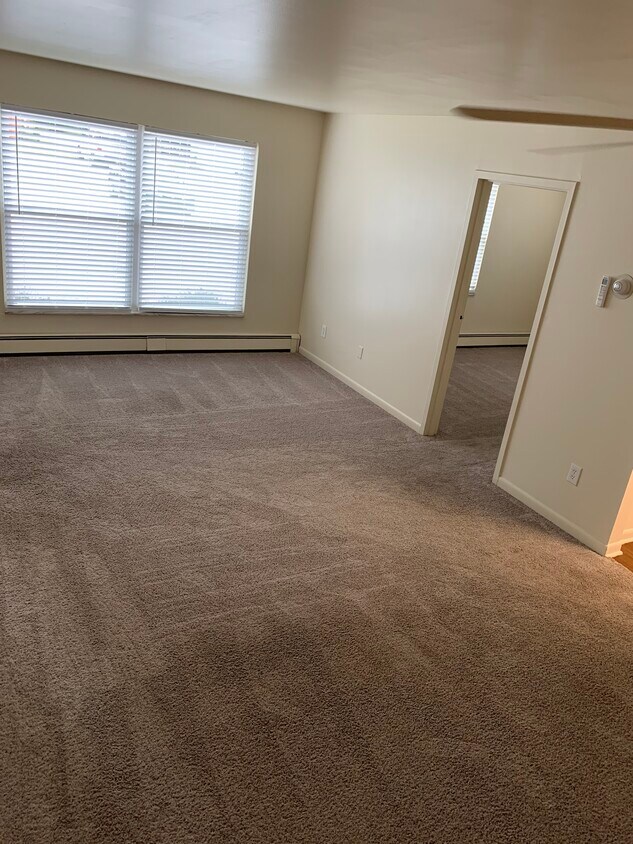 Foto del edificio - 708 Breckenridge Ln