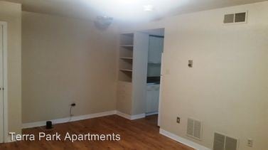Building Photo - 1201 Triplett Dr