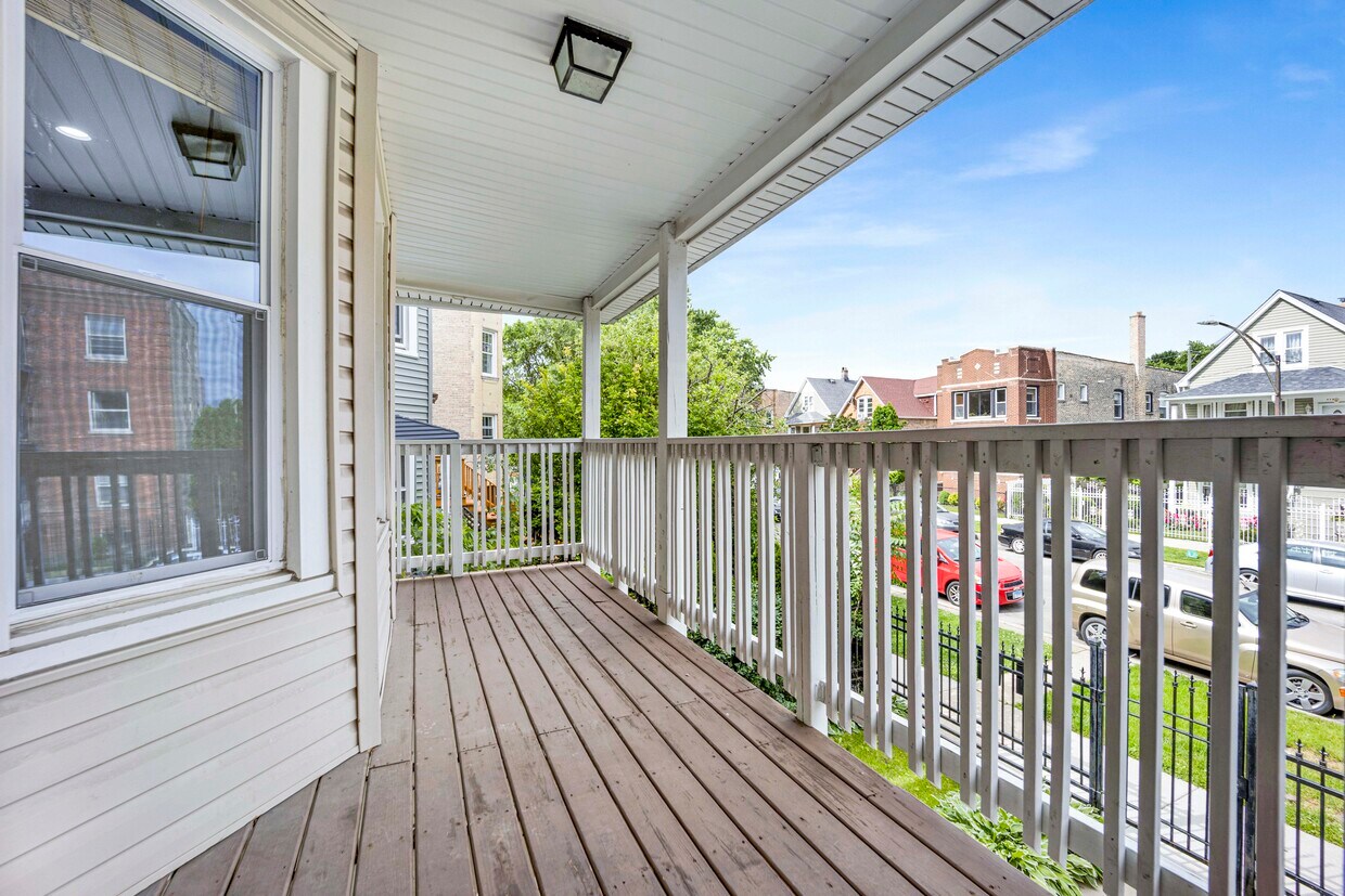 Foto principal - 4153 N Bernard St
