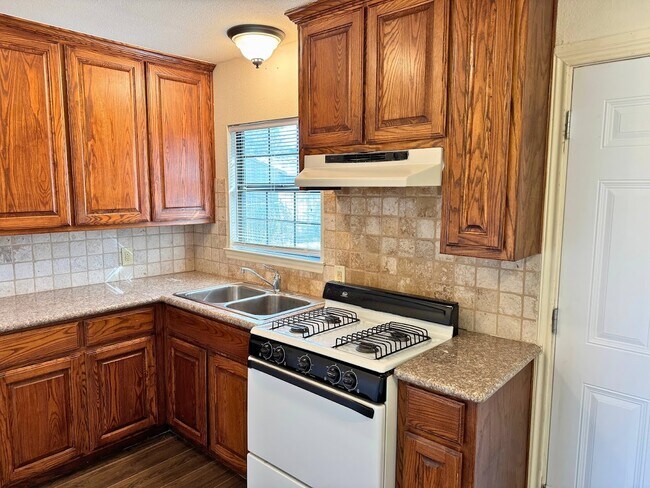 Foto del edificio - 2941 Stearns Ave