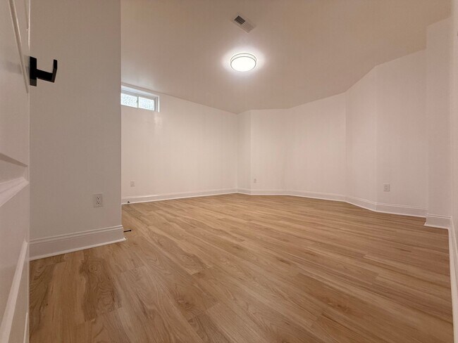 Foto del edificio - 10402 Laurel Ridge Way