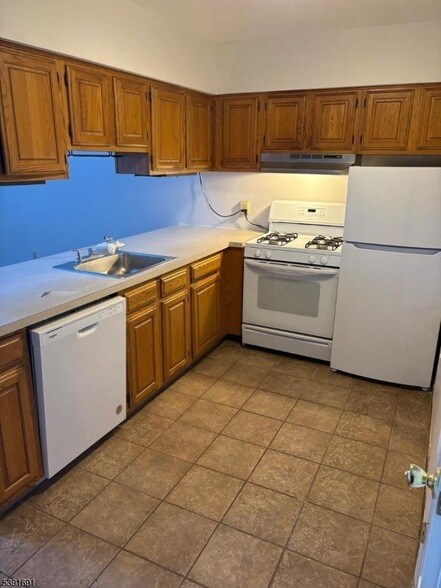 Foto del edificio - 2 Falkenstein Dr