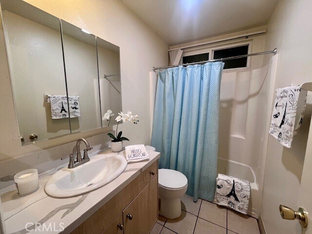 Foto del edificio - 22855 Vanowen St