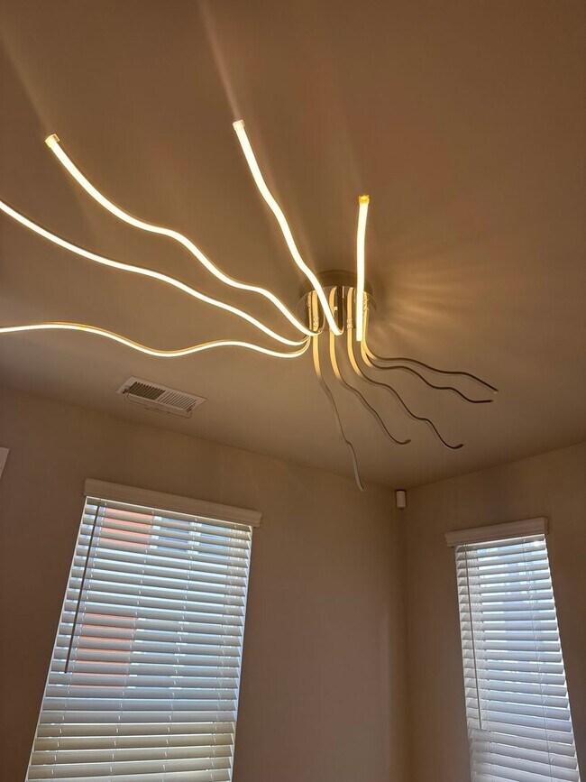 Foto del edificio - 2118 Bryant Park Dr