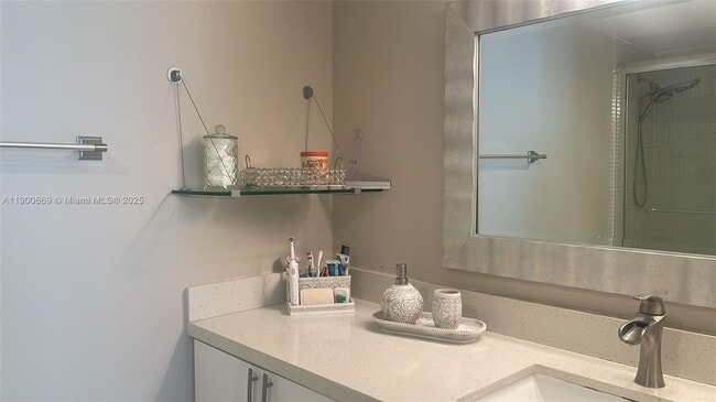 Building Photo - 1001 91st St