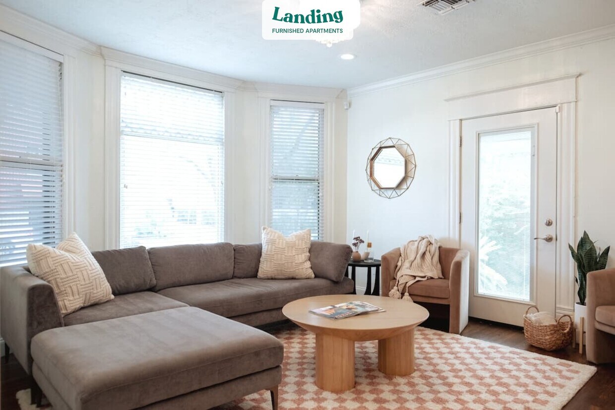 Foto principal - 2406 Wentworth St