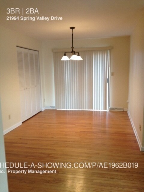 Building Photo - 21994 Spring Valley Dr