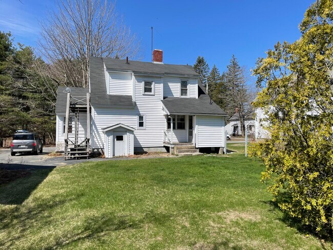 Atrás - 11 Summer St