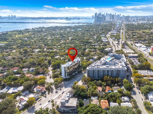 Foto del edificio - 5701 Biscayne Blvd