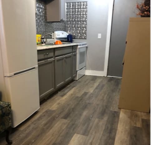 Kitchen Area - 401 Chautauqua Ave
