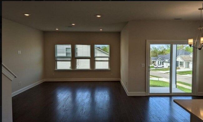 Foto del edificio - 1411 Alabaster Ln