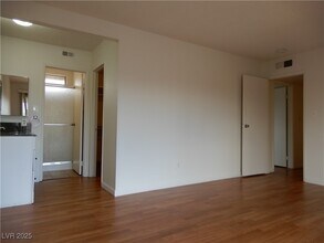 Building Photo - 3163 Panocha St