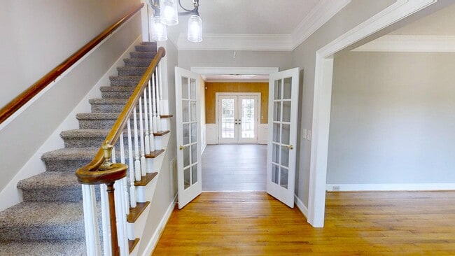 Foto del edificio - 4130 Knollcrest Cir N