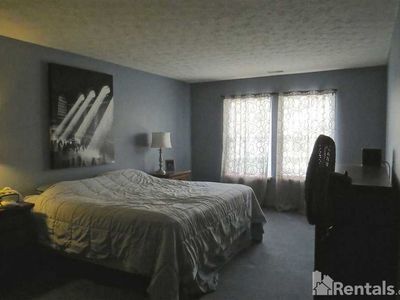 Foto del edificio - 124 N Furlong Dr