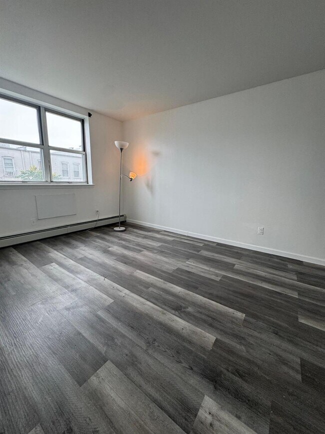 Foto del edificio - 95-04 104th St