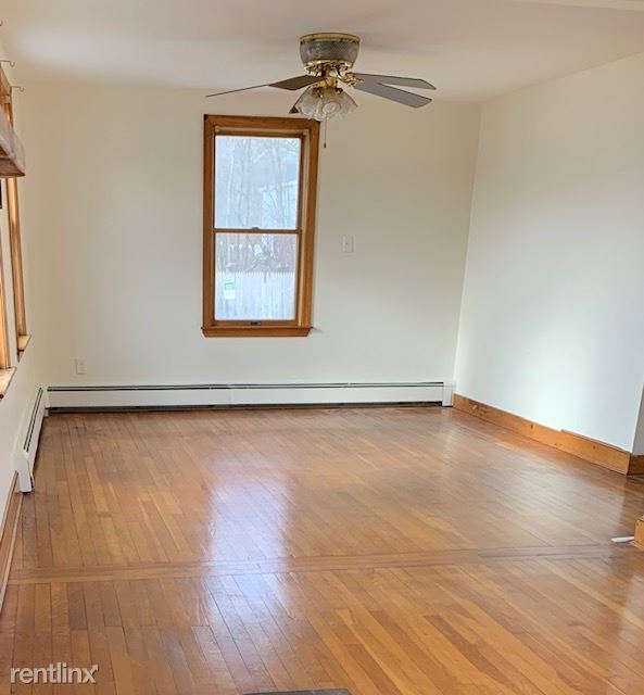 Building Photo - 4 br, 1.5 bath House - 864 Bedford Street
