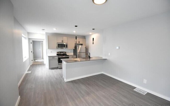 Foto del edificio - 1375-1381 N 5th St