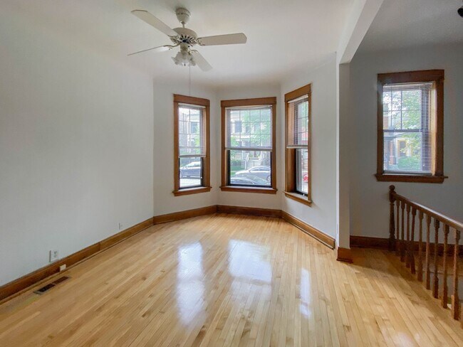 Foto del edificio - 3639 N Paulina St