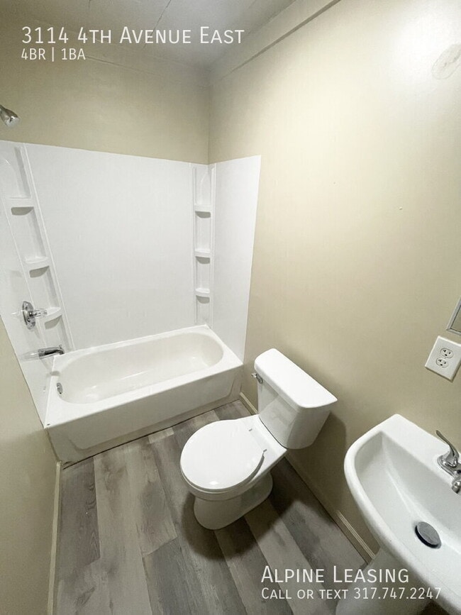 Building Photo - 3114 4th Ave E