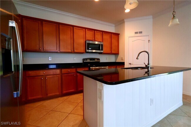 Foto del edificio - 2338 Heydon Cir E