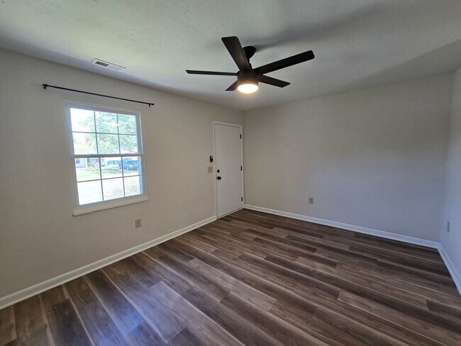 Foto del edificio - 607 Kellam Cir