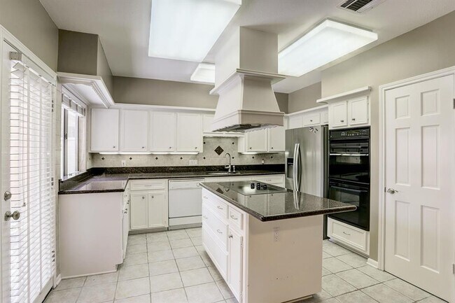 Foto del edificio - 2938 Teague Rd