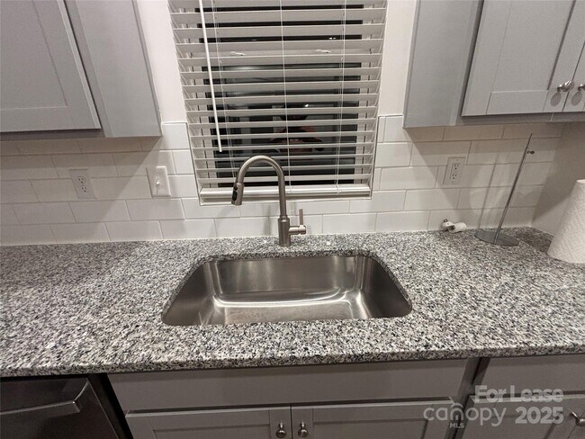 Building Photo - 5034 Falstone Dr