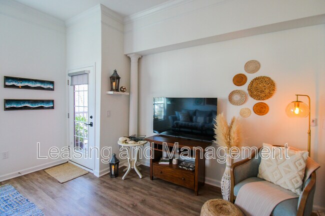 Building Photo - 1233 Telfair Way