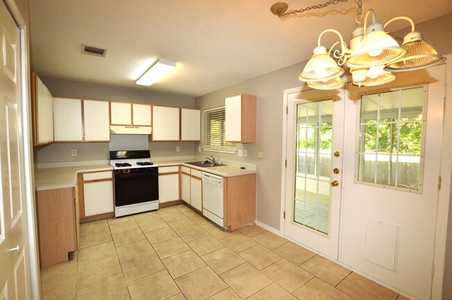 Foto del edificio - 9602 Copper Creek Dr