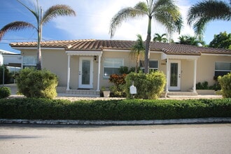 Building Photo - 42 Douglas Dr