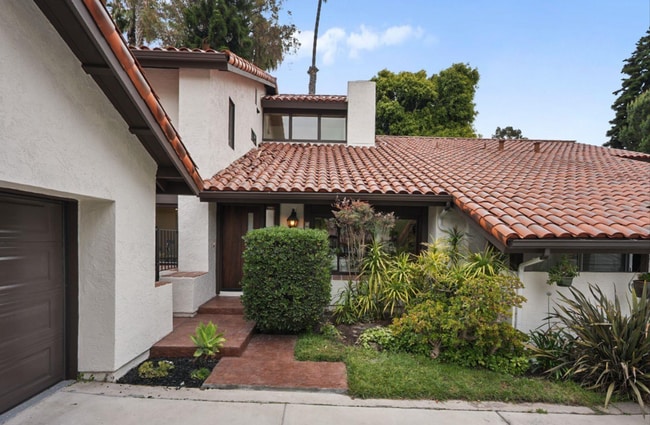 Building Photo - 630 Camino Ynez