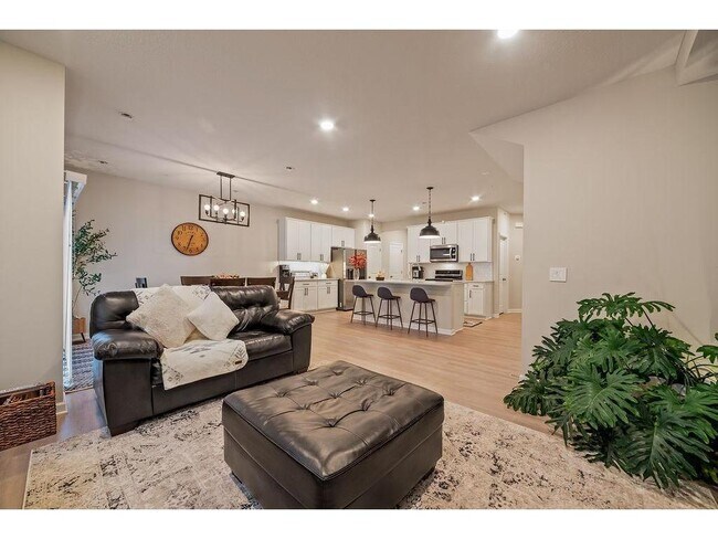 Foto del edificio - 5126 94th Ln N