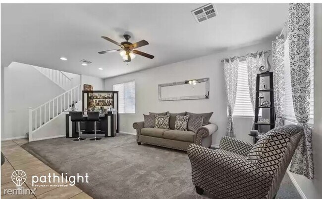 Building Photo - 4 br, 2.5 bath House - 441 Pacific Moon Av...