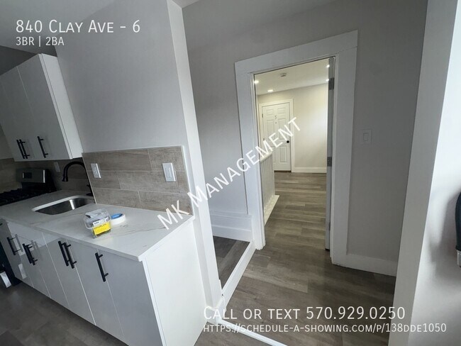 Building Photo - 840 Clay Ave