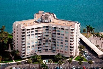 Building Photo - 2600 N Flagler Dr