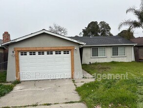 Building Photo - 7331 Salazar Dr